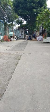 Bán nhà mặt tiền 6m đường 12C, xe hơi tránh nhau, p.Long Thạnh Mỹ gần trường Cảnh sát nhân dân 2. 14605343