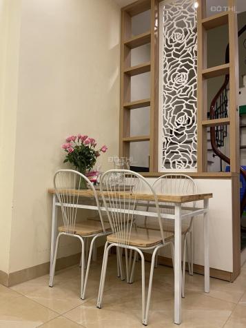 Cho thuê nhà mới full đồ gần chợ Ngọc Thụy, gần trường học 14614211