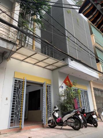 Cho thuê nhà mới ở Phố Nghĩa Đô 5 tầng x 70m2, oto đỗ cửa, có thang máy làm VP 14617426
