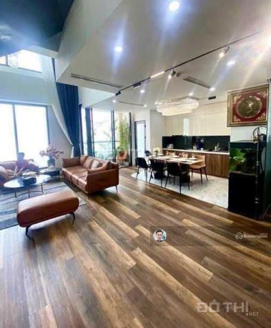 Bán gấp căn Duplex tòa EcoGreen Nguyễn Xiển DT: 170m2 3PN full nội thất đẹp giá nhỉnh 7 tỷ 14618636