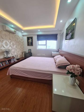 Bán gấp căn chung cư duplex 209 m2 giá tốt tại 136 Hồ Tùng Mậu 14631485
