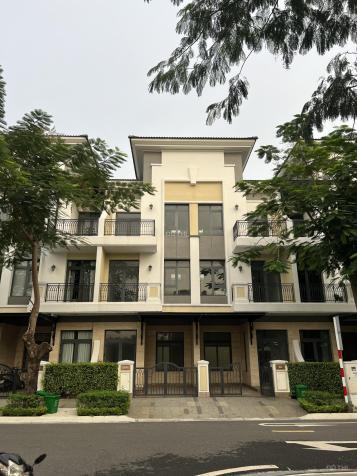 Nếu anh chị thực sự muốn tìm mua nhà phố khu Compound an ninh quận 9, đừng bỏ qua VEROSA 14633209