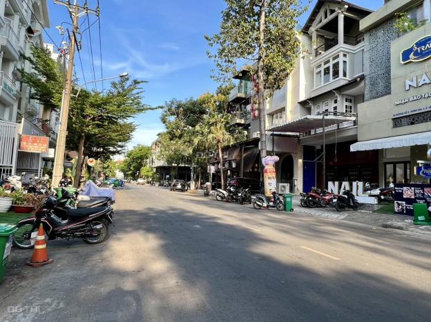 Nhà phố kinh doanh có thang máy 9PN, đô thị Phú Mỹ Hưng cần bán gấp 14637077