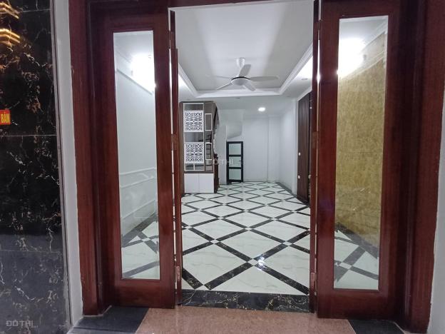 Bán nhà ngõ 79 Cầu Giấy, Ngõ Thông, DT35m2x5 tầng 1 tum Gần Hồ, Giá 5.25 tỷ 14637603