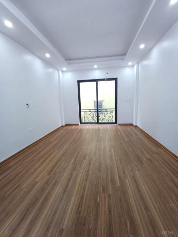 Bán nhà ngõ 79 Cầu Giấy, Ngõ Thông, DT35m2x5 tầng 1 tum Gần Hồ, Giá 5.25 tỷ 14637603