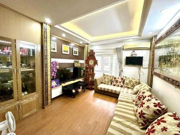 SIÊU HIẾM - TRUNG TÂM CẦU GIẤY - 5.7 TỶ 48M2 5 TẦNG _ LÔ GÓC 14637778