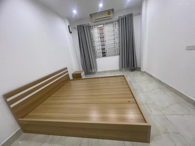 Cực gấp! Bán Nhà Trung Tâm Hồng Mai - 34m2, 4 Tầng, Sân, Ô Tô 5m, MT 3,8m, Giá 2,9TL 14641777