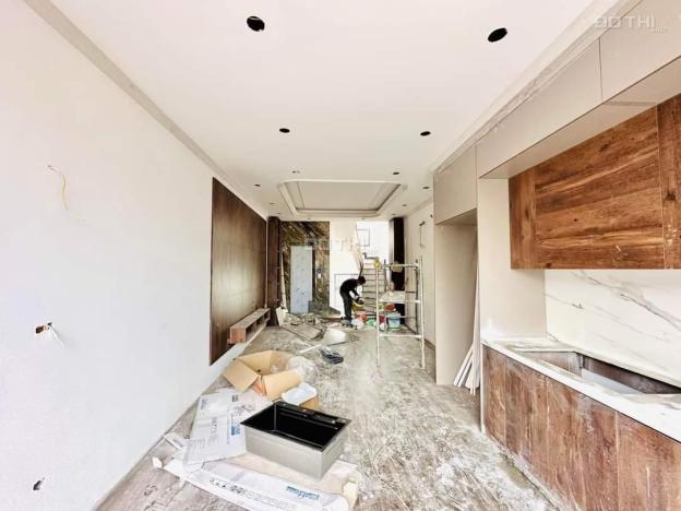 Phố Vip Thái Hà 7 tầng thang máy 41m2 - 9.3 tỷ - Gần phố - sổ vuông - hai thoáng 14642944