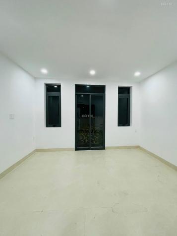 Cho thuê nhà 462B Nguyễn Tri Phương, quận 10, 4,5x16m, 4 tầng, 4PN sẵn máy lạnh 14645637