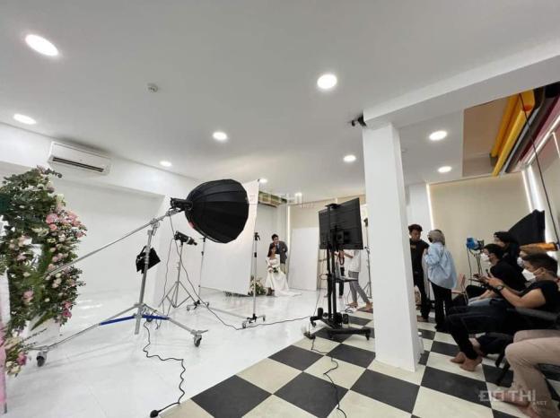 Cho thuê nhà ngang 7m mặt tiền 3D Thích Quảng Đức, Phú Nhuận 14650247