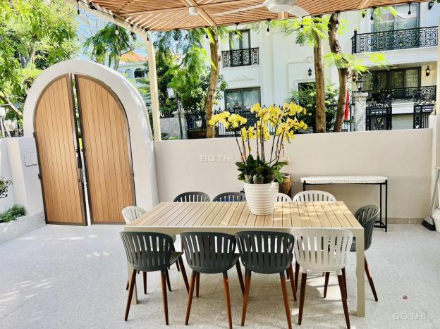 Cho thuê biệt thự cao cấp Phú Mỹ Hưng - Quận 7, nhà mới 100%. Cho thuê 52tr/tháng thương lượng 14656144