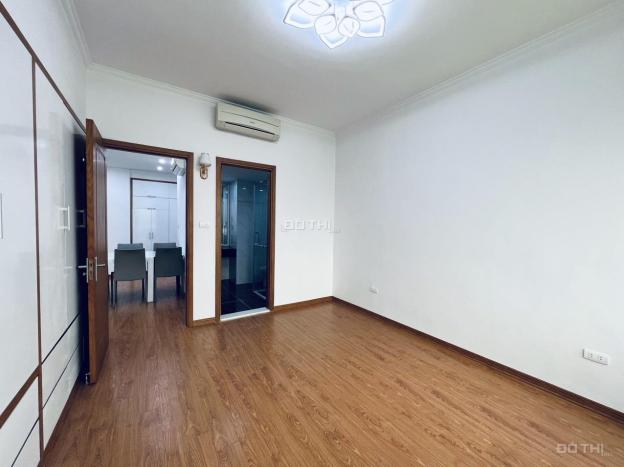 Nhà em cần cho thuê căn hộ 135m² chung cư cao cấp khu Ngoại Giao Đoàn 14664569