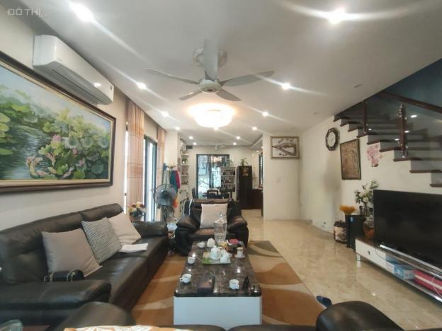 Bán Gấp Nhà Ngô Gia Tự, Otô Đỗ Cửa, 55m2 x 5T, Thang Máy. Chỉ 8.7 tỷ 14668554