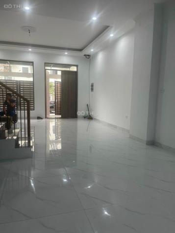 CHO THUÊ NHÀ 120M2 HOÀN THIỆN ĐẸP CHỈN CHU 14669557