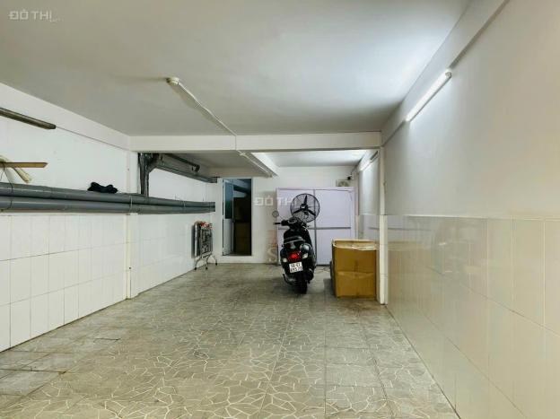 Cho thuê nhà mới Có hầm xe - khu vực Phan Xích Long, Phú Nhuận . 14671925