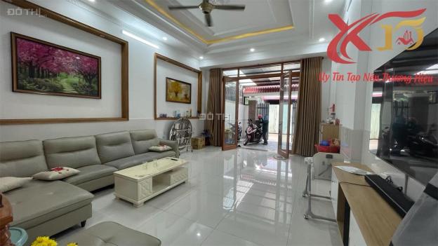 Bán gấp căn nhà 3tầng gần Siêu Thị BigC Phường Long Bình Tân,Biên Hoà Đồng Nai đường 6m,xe hơi 100m 14678869