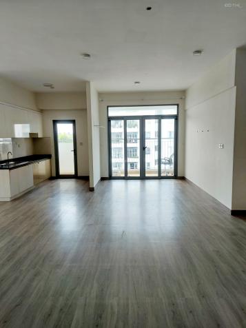 Bán Penthouse LuxGarden, 3PN, có sân vườn riêng, sổ hồng. Giá 4TỶ9. LH 0978 272427(có Zalo) 13141520