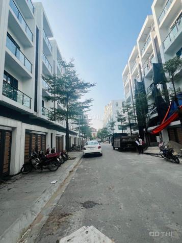 BÁN LIỀN KỀ  90M2 - 5 TẦNG XÂY THÔ - MT 5M - KHU NHÀ Ở PHÚ DIỄN, BẮC TỪ LIÊM 14693061