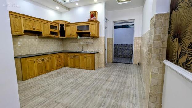 Cho thuê nhà 3 tầng, 112m2 mặt tiền Nguyễn Tuyển, P.Bình Trưng Tây, Q.2, 25 triệu/tháng. 0908526586 14694143