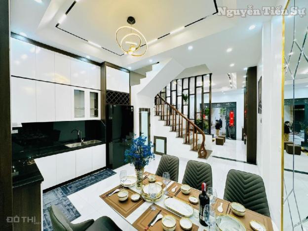 Bán căn nhà đẹp nhất Cầu Giấy tại đường Xuân Thủy, full nội thất xịn xò, chỉ việc sách vali vào ở. 14705781