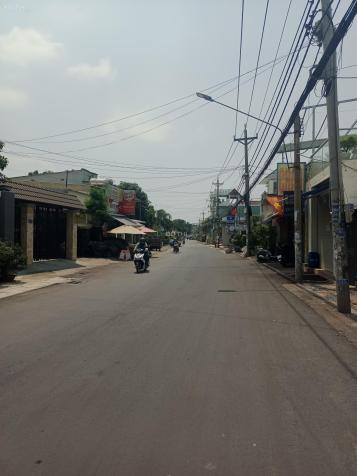 Cần bán hoặc cho thuê 1800m mặt tiền đường Nguyễn Văn Tỏ. Cách quốc lộ 51 chỉ 1km 14716291