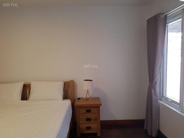 Cho thuê căn hộ dịch vụ 1 ngủ 10tr đầy đủ nội thất tại Linh Lang có ban công 14730402
