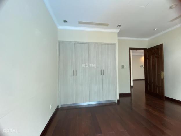 Bán gấp căn hộ Vincom Center 157m2, 3PN, view Nhà thờ đức bà, Quận 1 14746790