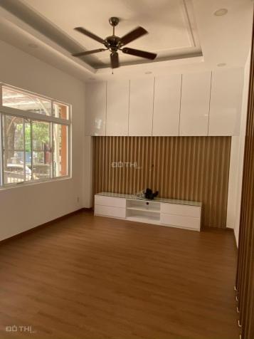 Bán biệt thự song lập khu Mỹ Hào, Phú Mỹ Hưng sổ hồng cầm tay gd nhanh 14754899