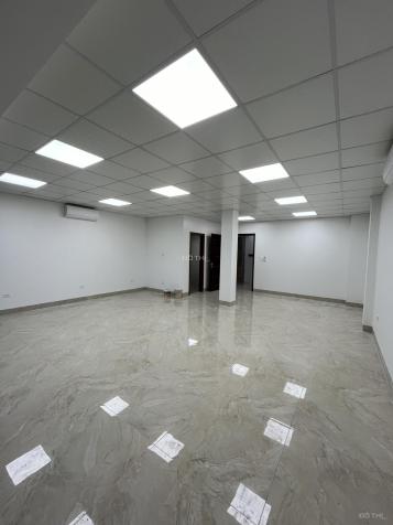 Cho thuê văn phòng Nguyễn Trãi, dt 75 m2, mặt tiền 6,9M, sàn rất đẹp thoáng 14760009