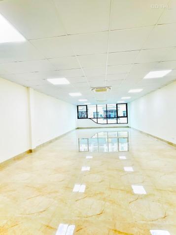 Bán tòa văn phòng, 110m2 x 8 tầng, 2 mặt thoáng trước sau tại đường Nguyễn Cơ Thạch. 14768912