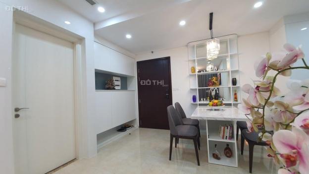 Bán căn hộ chung cư Vinhomes D'Capitale.Căn hộ 72M 2PN. BC View Hồ & CV. Giá 5.9. LH: 0936031229 14782651