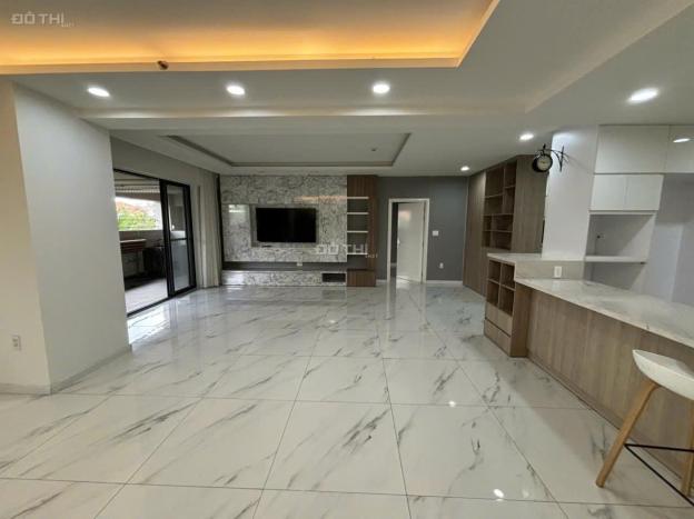 Cho thuê căn hộ Mỹ Khánh 1, trung tâm Phú Mỹ Hưng 112m2 3PN view hồ bơi 14790398