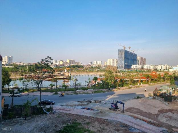 Bán nhà 5T ngõ 268 Ngọc Thuỵ. Nội thất đẹp, oto đỗ cửa, view công viên giá hơn 5 tỷ TL. LH: 14808600