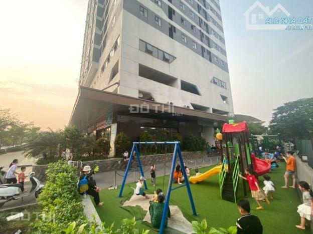 Bán sàn thương mại tầng 1 tháp B, C tòa nhà Intracom Riverside. 14810740