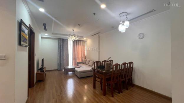 Bán căn hộ Vinhomes Nguyễn Chí Thanh, 2 phòng ngủ, sổ lâu dài, sẵn đồ nội thất 14816632