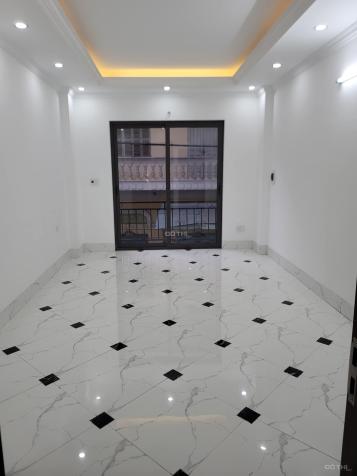 GẤP! Bán nhà MP Nguyễn Văn Linh, giá 4.3 tỷ, 25m2x5T, vỉa hè 14817822