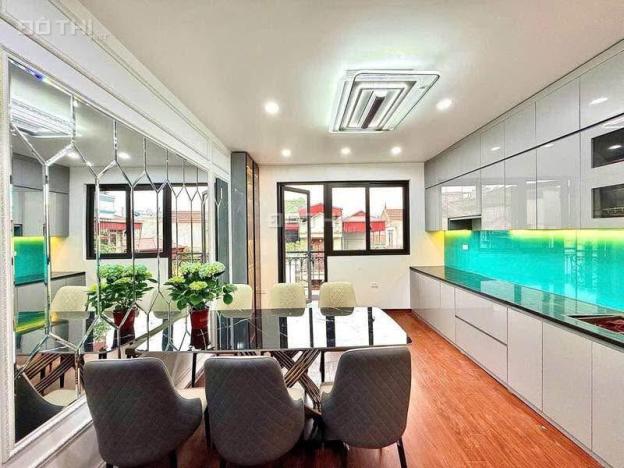 Ô tô đỗ cửa- 6 tầng thang máy- 8,9 tỷ- dt38m2- mt4,2- Trung Tâm Cầu Giấy 14839089