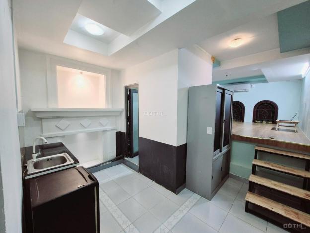 Chính chủ cho thuê phòng trọ quận Tân Phú giá rẻ, 30m2 có tách bếp và nội thất 14840478