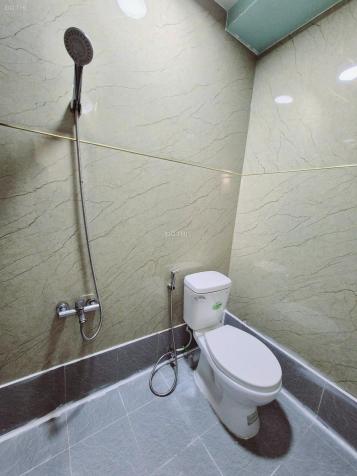 Chính chủ cho thuê phòng trọ quận Tân Phú giá rẻ, 30m2 có tách bếp và nội thất 14840478