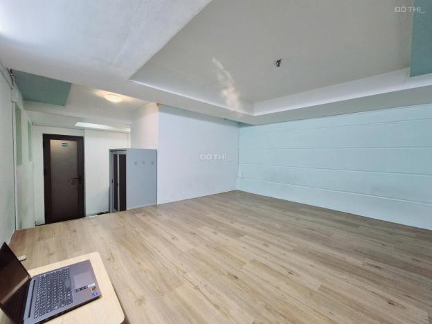 Chính chủ cho thuê phòng trọ quận Tân Phú giá rẻ, 30m2 có tách bếp và nội thất 14840478