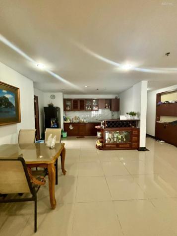Cho thuê căn hộ chung cư Giai Việt Q8, Diện tích 150m2 3 phòng ngủ, đầy đủ nội thất 14841117