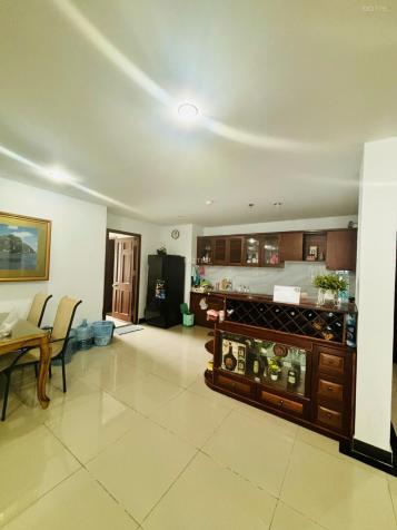 Cho thuê căn hộ chung cư Giai Việt Q8, Diện tích 150m2 3 phòng ngủ, đầy đủ nội thất 14841117