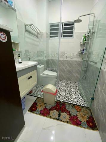 Bán nhà quận 8, 3 tầng đúc mới đẹp, ngang 4m, 2 phòng ngủ, giá 2 tỷ 550 14848631