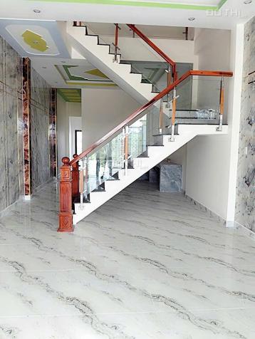 Nhà trệt lầu mới hoàn thiện giá góc từ F0 QL50 TT Cần Đước 14849561
