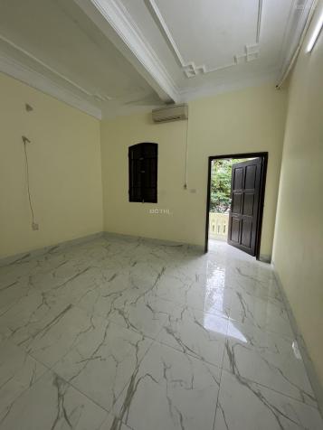 Cho thuê nhà riêng Nguyễn Xiển, 50 m2 x 4.5 tầng, ngõ 2 oto tránh nhau 14853319