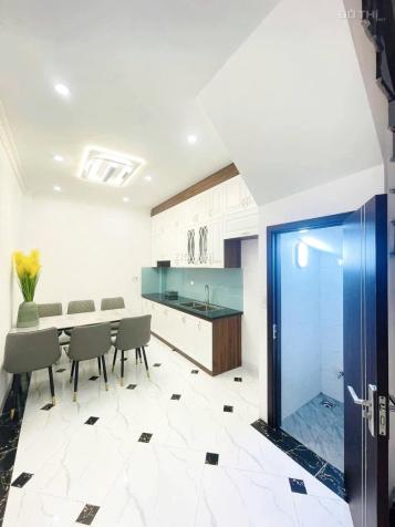 Bán Nhà Đường Cầu Giấy - Ngõ Oto - Nội Thất Long Lanh - 37m- 5 tầng - 7 Tỷ 14860301