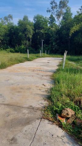 Chính chủ cần bán lô đất đã có sổ đỏ dt : 522 mét ( 400 m đất ở) 122 m đất vườn. 14861527