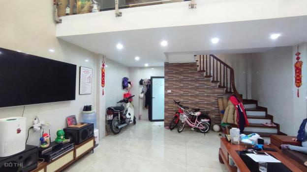 An cư đẳng cấp - Nhà thông 2 ngõ, full nội thất gỗ lim -  Ô tô vào nhà - Trung tâm Văn Quán. 14865207