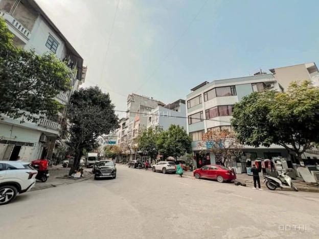Phân lô cầu diễn mặt đường 32: 126m2 lô góc, vỉa hè đá bóng giá 30 tỷ 14866065