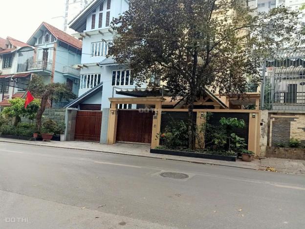 Cho thuê biệt thự Mỹ Đình 2 200m2 4 tầng full nội thất giá 50 triệu 14866079